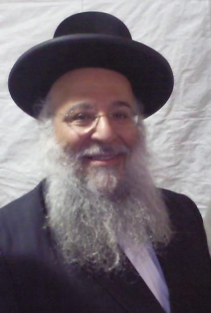 Picture of Rabbi Benayahu Shmueli